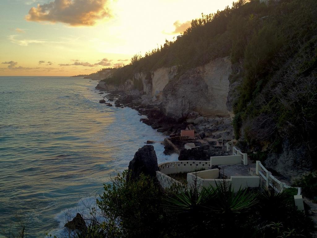 Surf Side Beach Club Mount Pleasant Eksteriør bilde